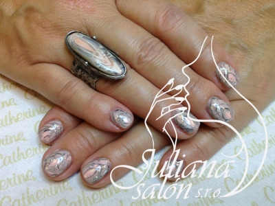 Nail art