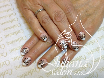 Nail art