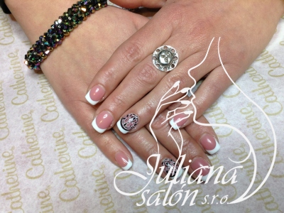 Nail art